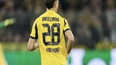 理查利森：回归英国寻求心理辅导